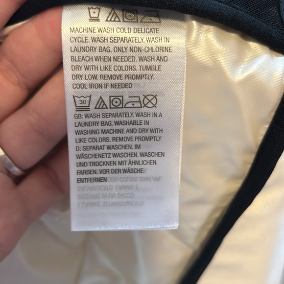 Quilted Pearlized White Puffer Jacket Women’s Large - Picture 9 of 12